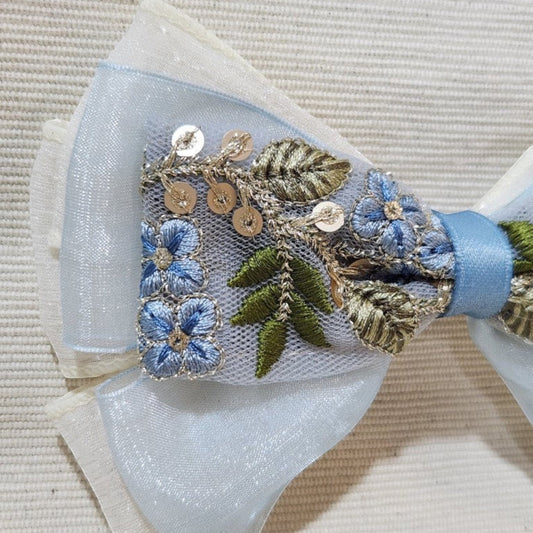 淺藍花園・刺繡緞帶蝴蝶結髮飾