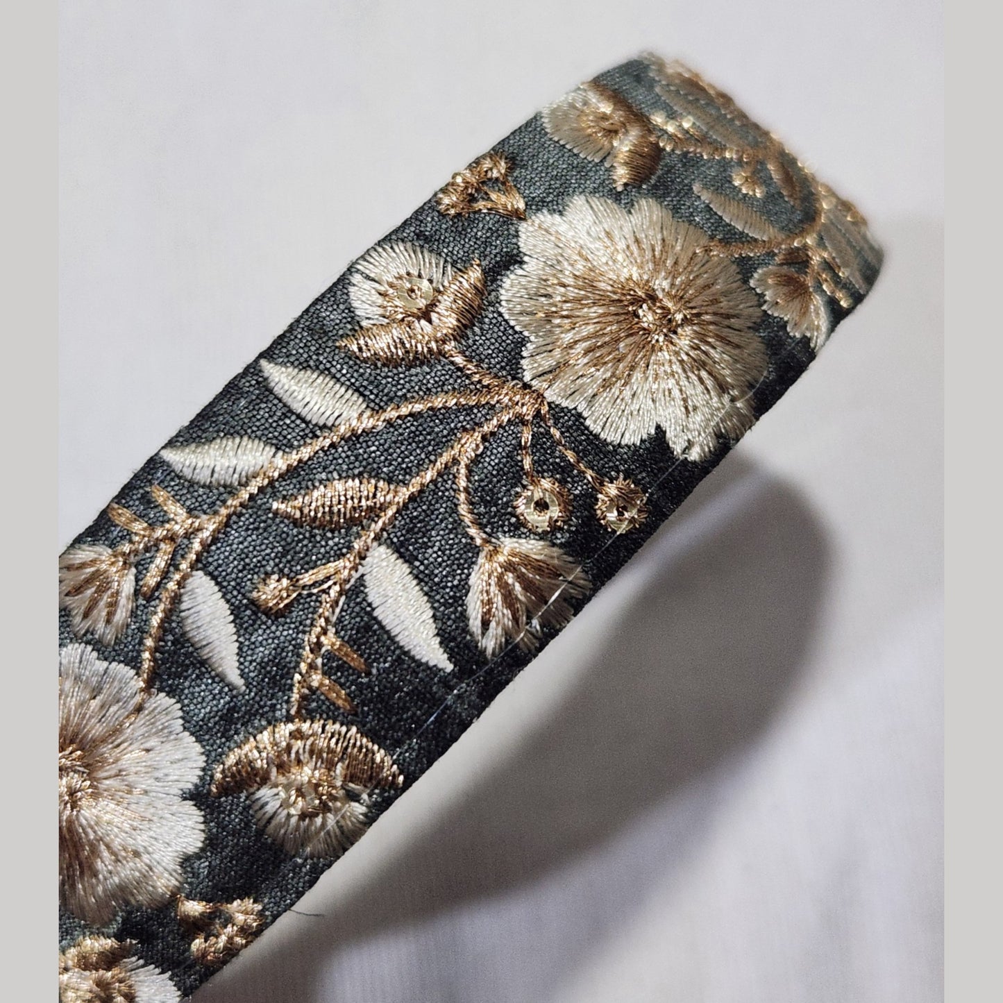 金線花朵・墨綠色刺繡緞帶髮箍