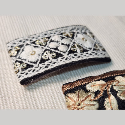 白格花朵・刺繡緞帶髮夾 (BB夾)