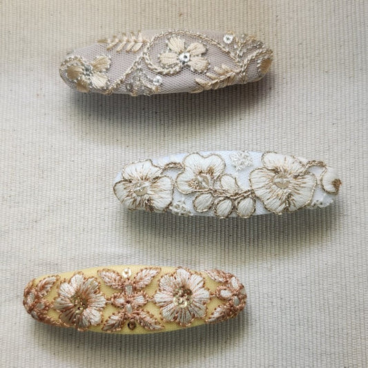 單品刺繡緞帶橢圓髮夾 (6公分彈簧夾)