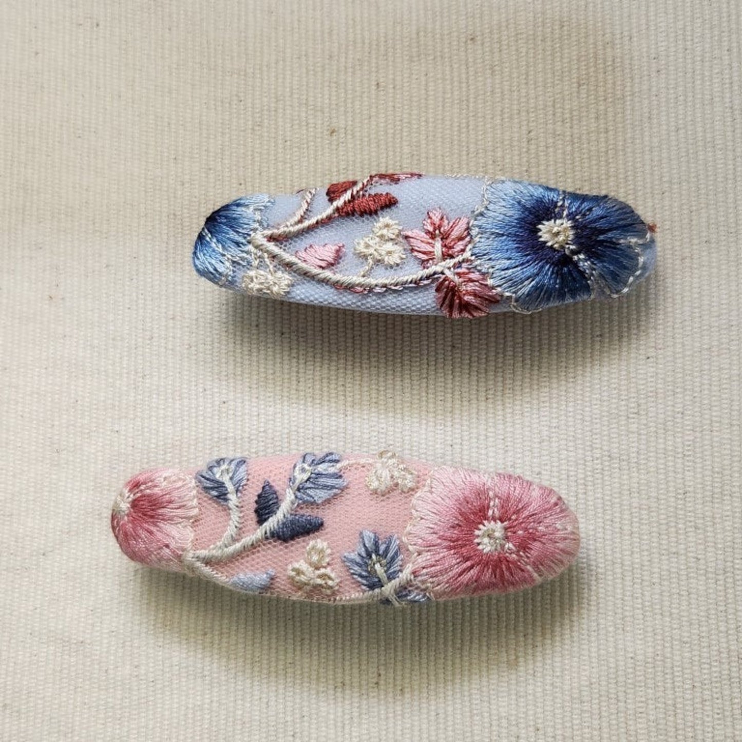 單品刺繡緞帶橢圓髮夾 (6公分彈簧夾)