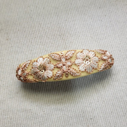 單品刺繡緞帶橢圓髮夾 (6公分彈簧夾)