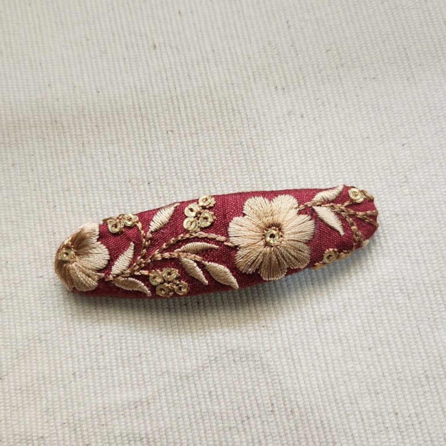 單品刺繡緞帶橢圓髮夾 (6公分彈簧夾)