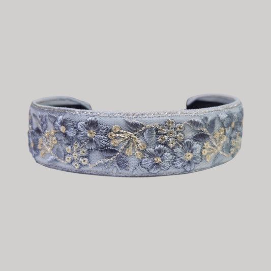 銀蕊花簇・灰藍色刺繡緞帶髮箍