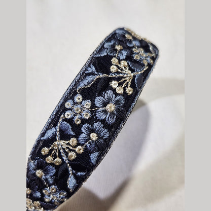 銀蕊花簇・黑色刺繡緞帶髮箍