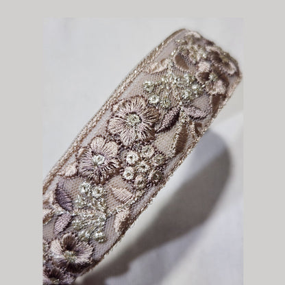 銀蕊花簇・淺褐色刺繡緞帶髮箍