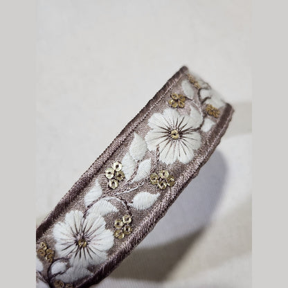 粉彩花漾・粉褐色刺繡緞帶髮箍