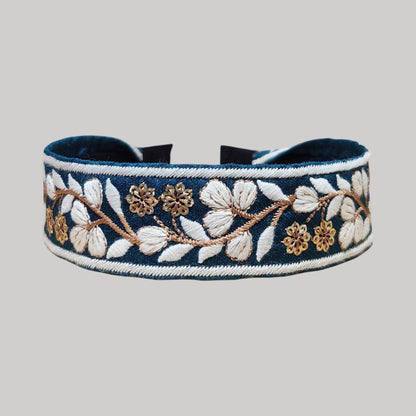 白葉白邊・孔雀藍刺繡緞帶髮箍